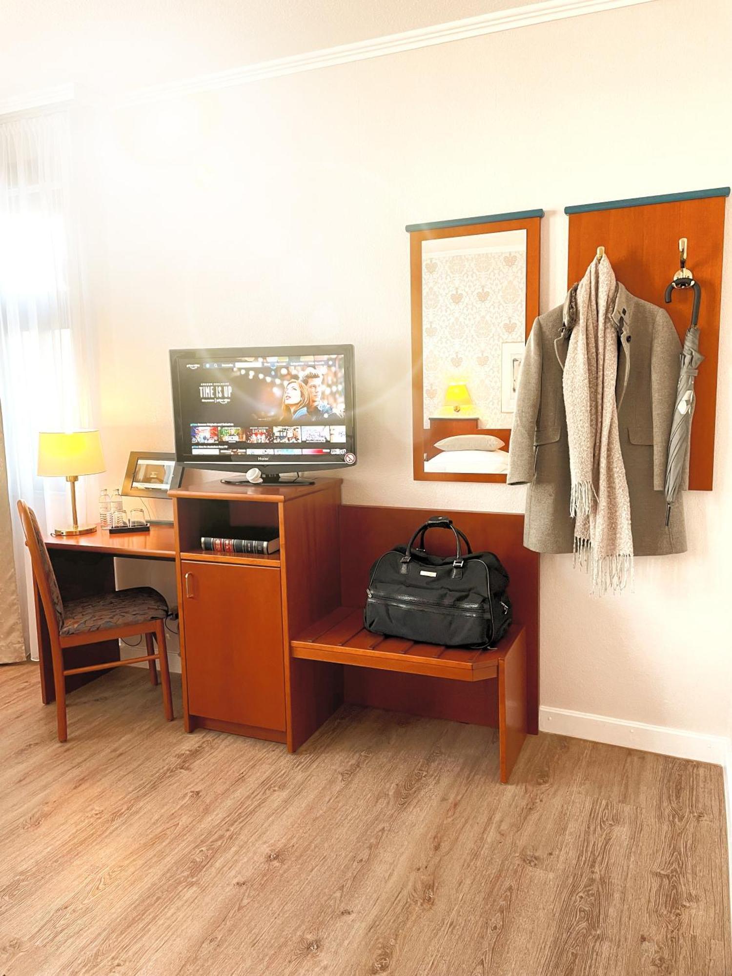 Hotel Kolossos Düsseldorf - Neuss Habitación foto