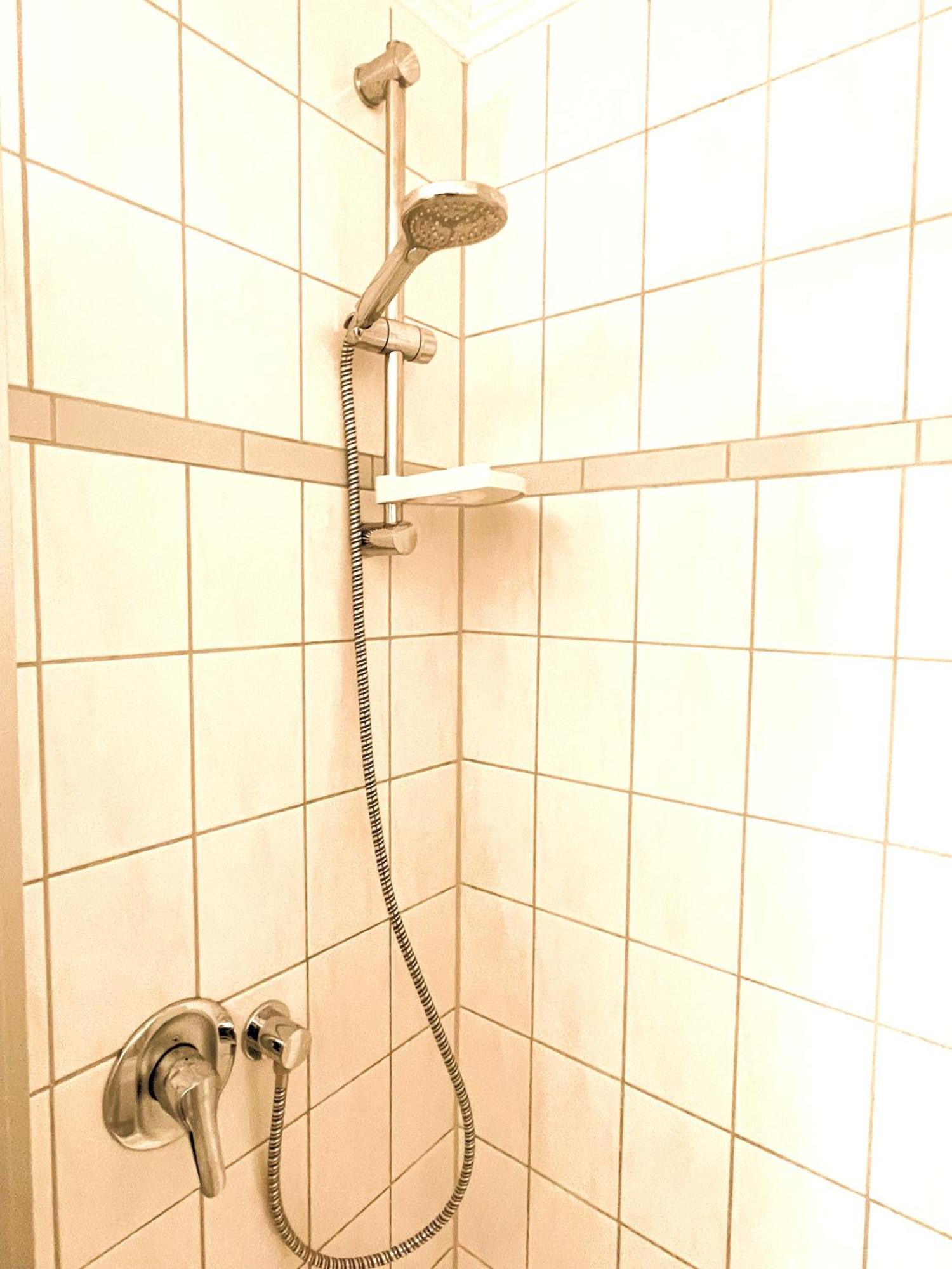 Hotel Kolossos Düsseldorf - Neuss Habitación foto